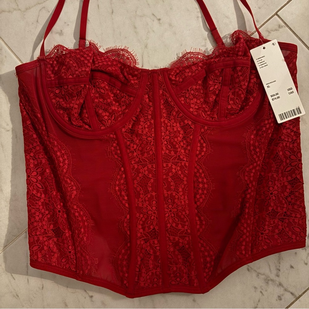 NWT URBAN OUTFITTERS Red Lace Bustier Top